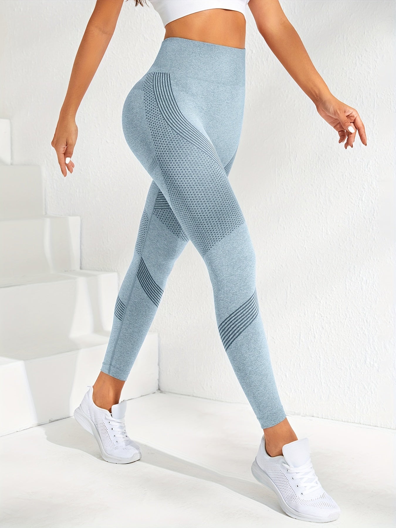 Seamless Striped Butt-Lift Yoga Leggings