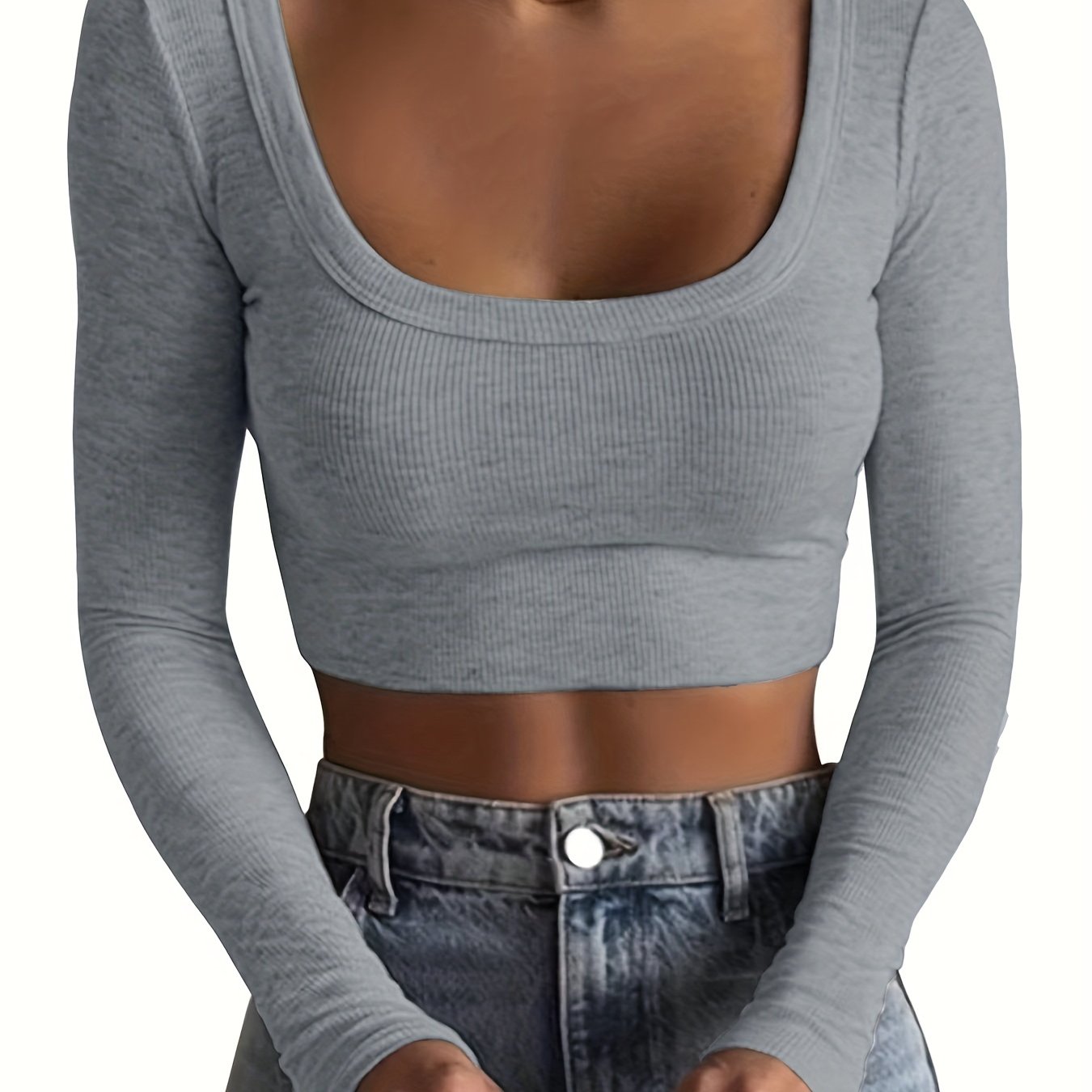 Chic All-Season Scoop Neck Crop Top