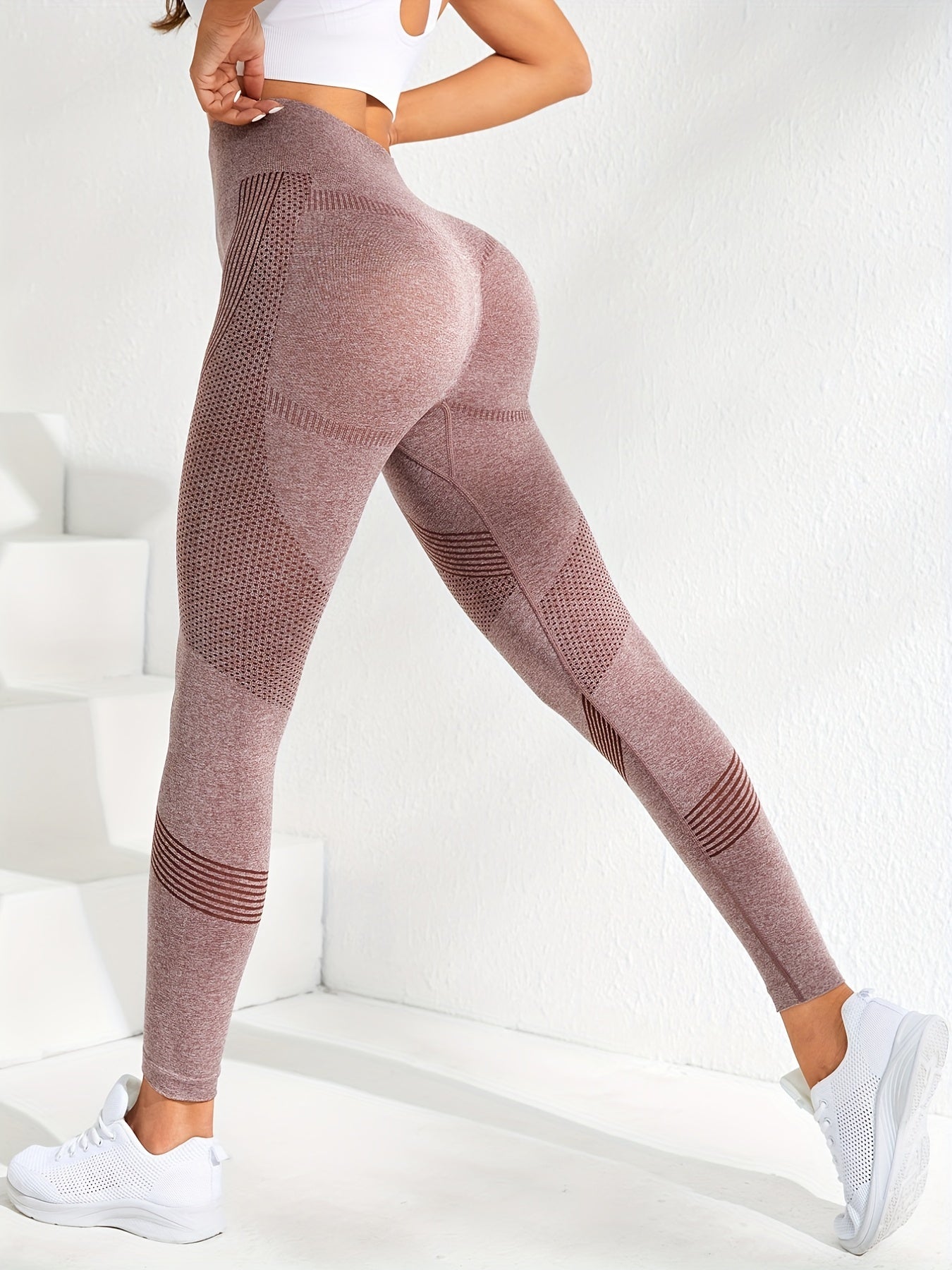 Seamless Striped Butt-Lift Yoga Leggings
