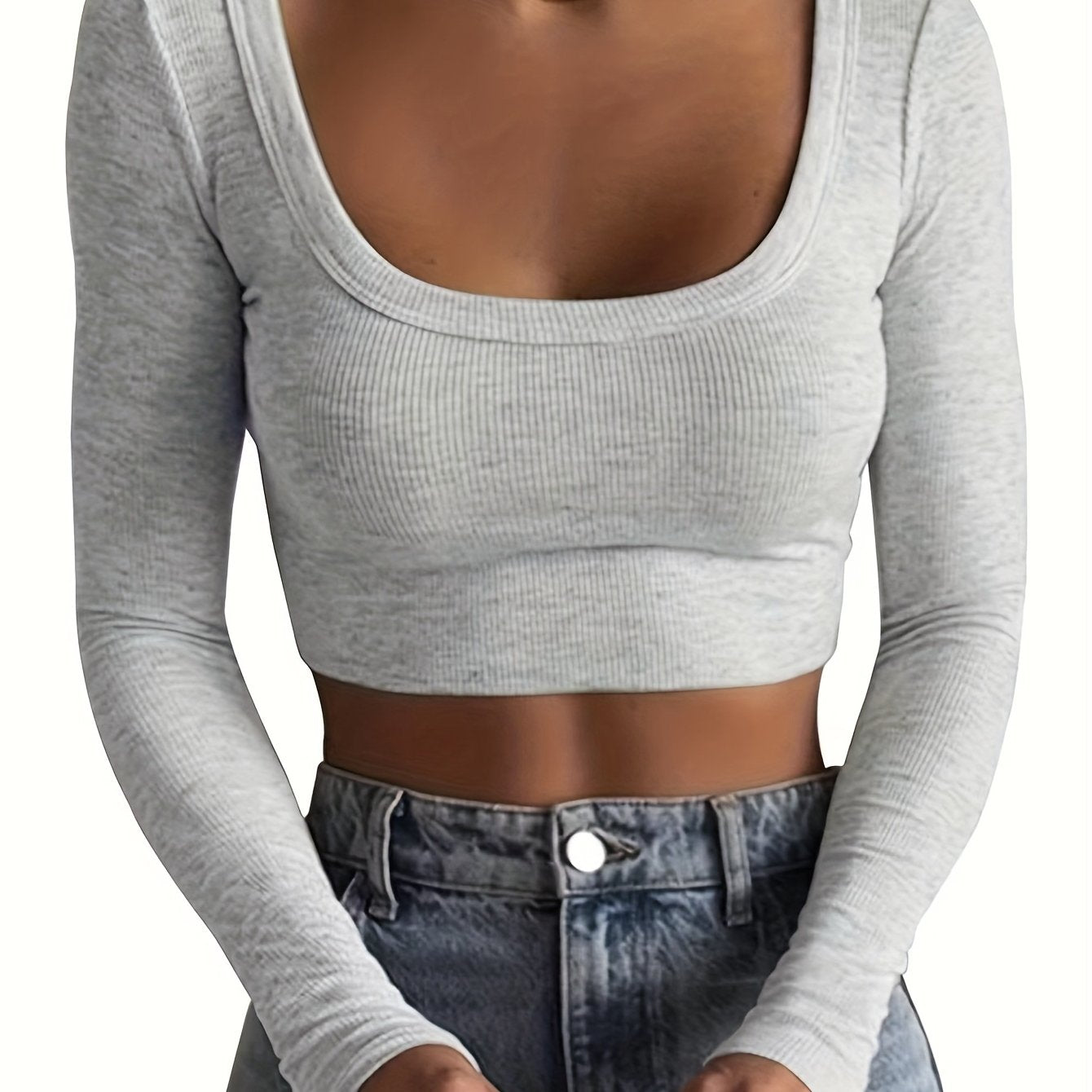 Chic All-Season Scoop Neck Crop Top