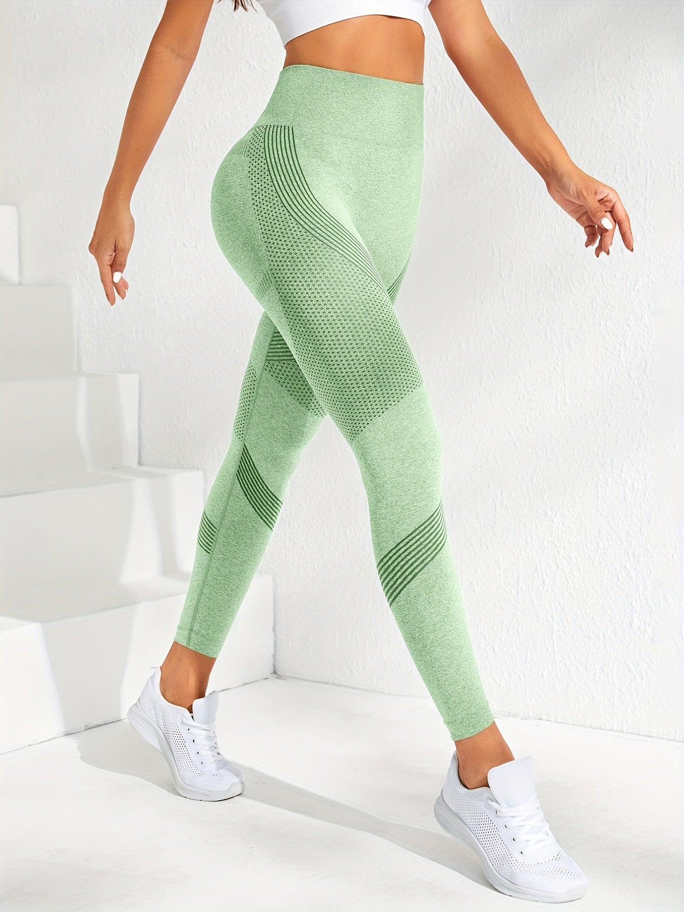 Seamless Striped Butt-Lift Yoga Leggings