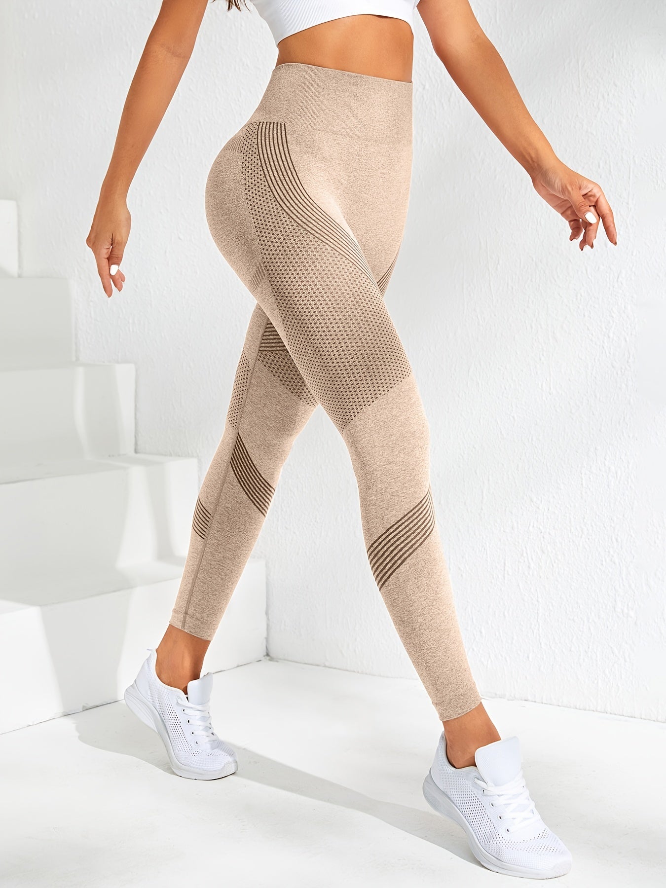 Seamless Striped Butt-Lift Yoga Leggings