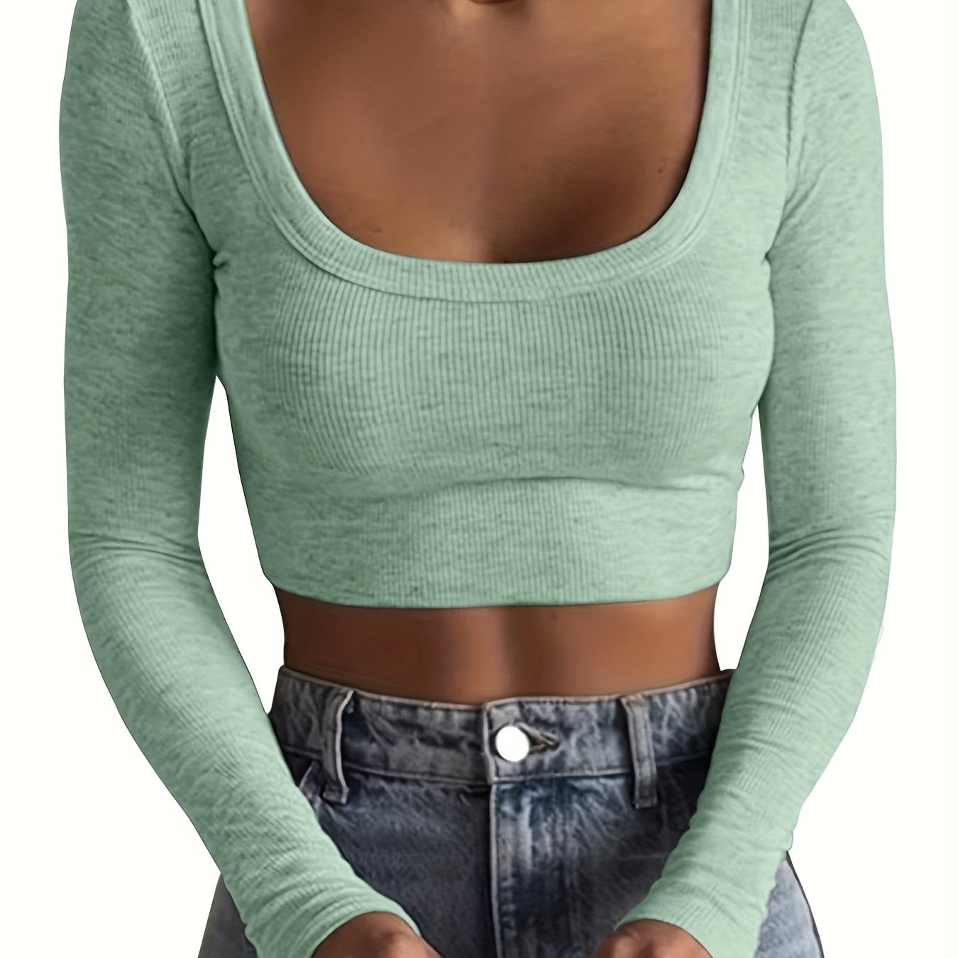 Chic All-Season Scoop Neck Crop Top
