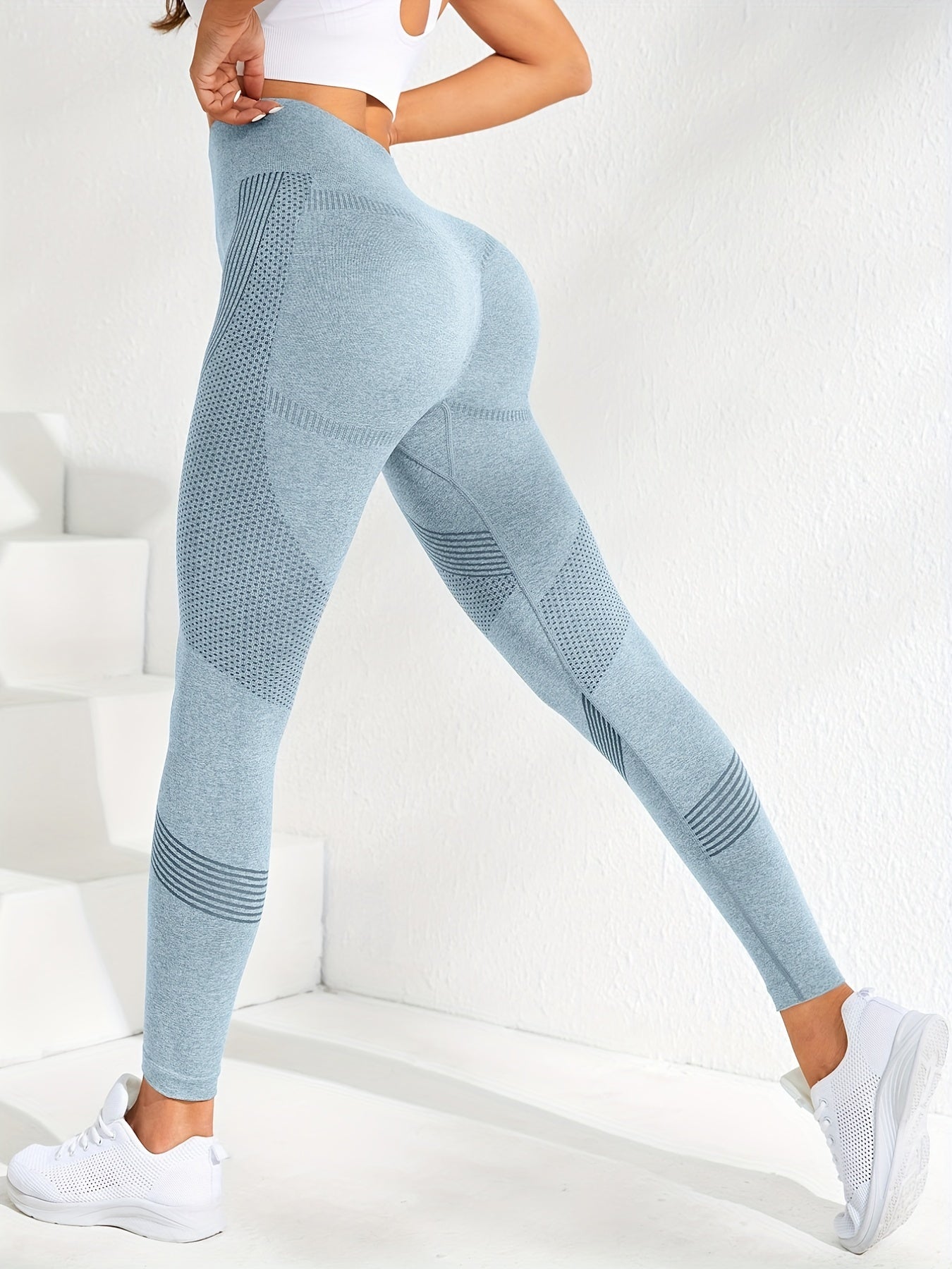 Seamless Striped Butt-Lift Yoga Leggings