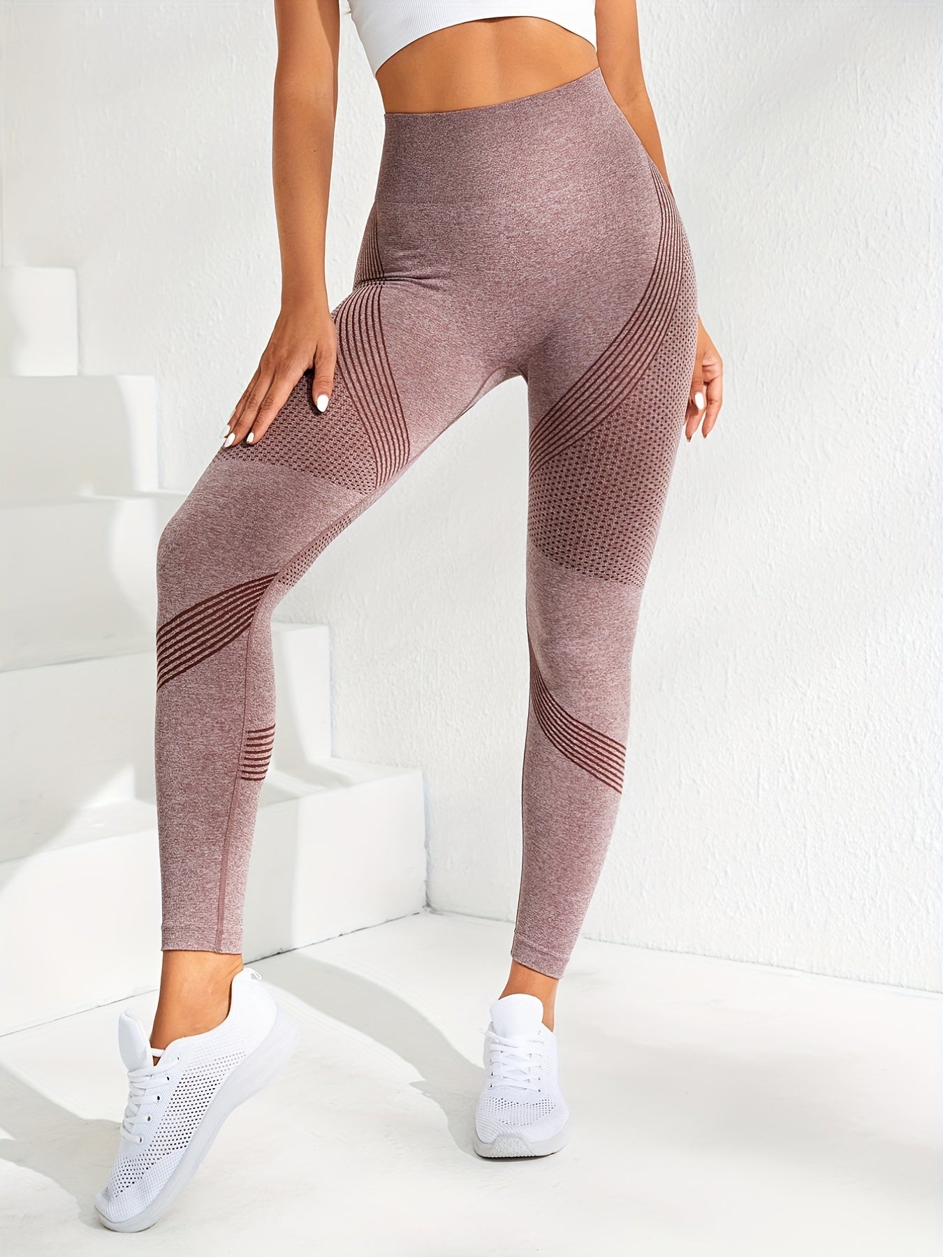 Seamless Striped Butt-Lift Yoga Leggings