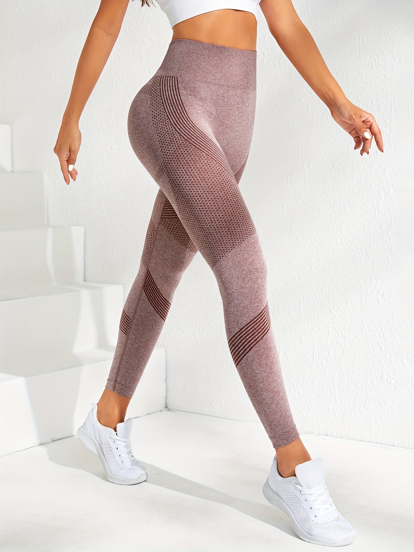 Seamless Striped Butt-Lift Yoga Leggings