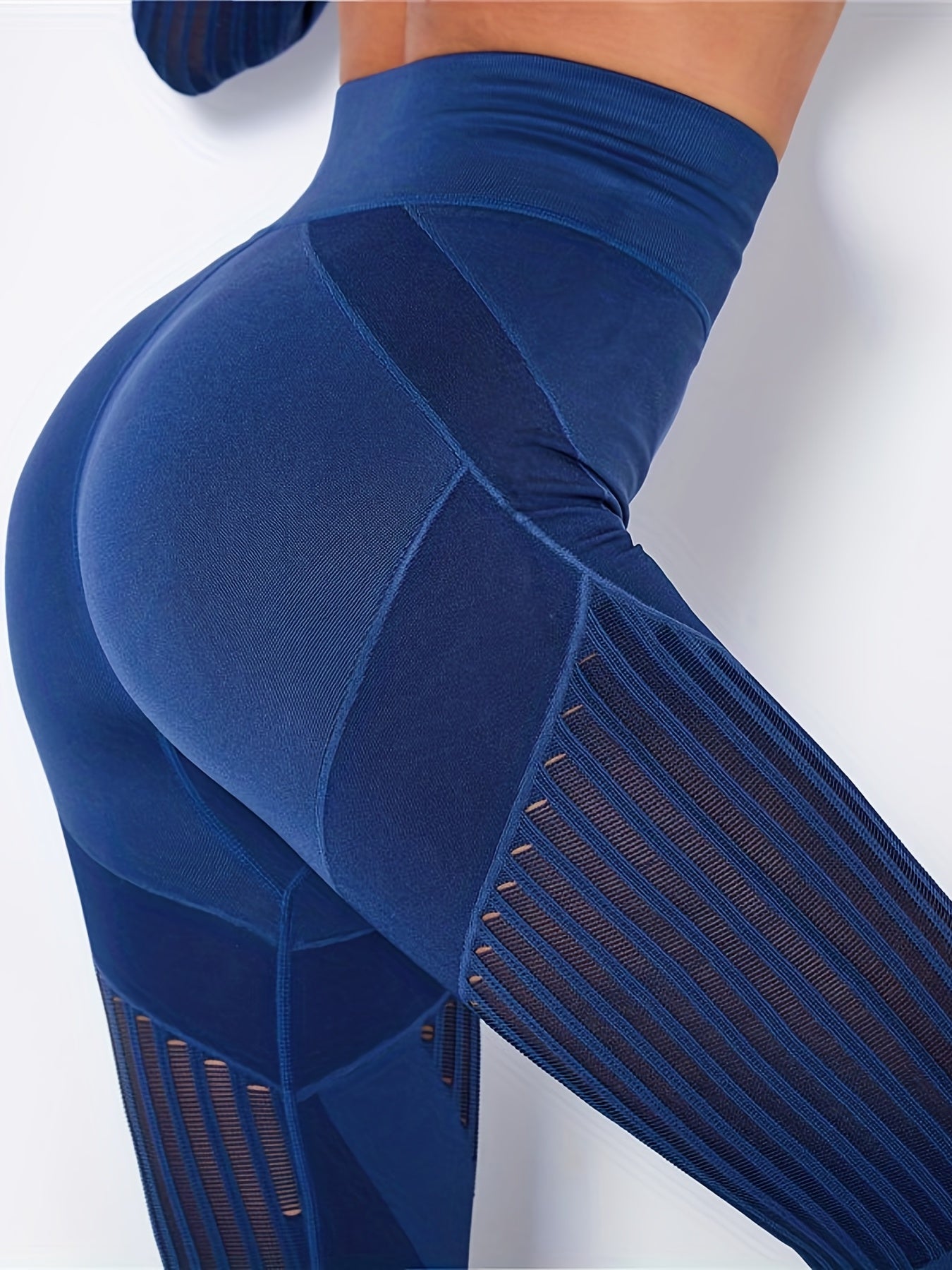 Cut Out Butt Lifting High Stretch Leggings