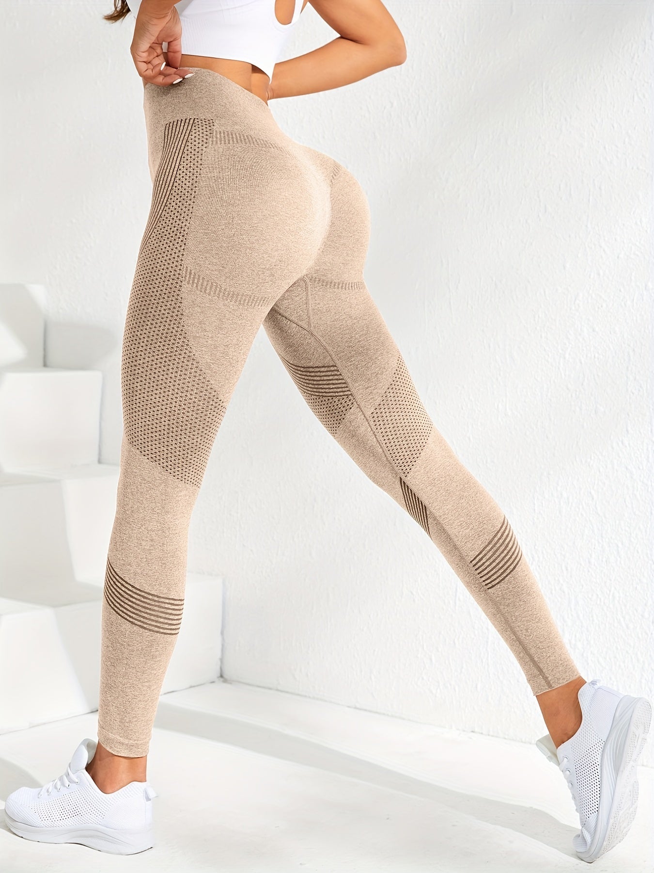 Seamless Striped Butt-Lift Yoga Leggings
